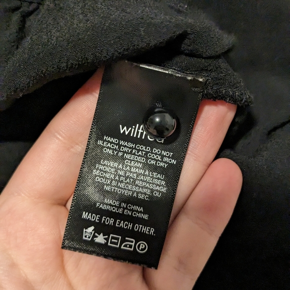 (181) Wilfred Lace Crop Top - Picture 6 of 7